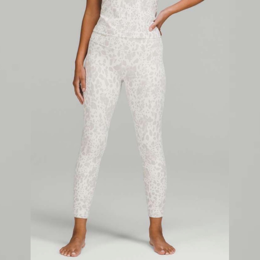 Lululemon Womens Leggings 10 Align HR 25 Cheetah Camo Antique White W5EKNS